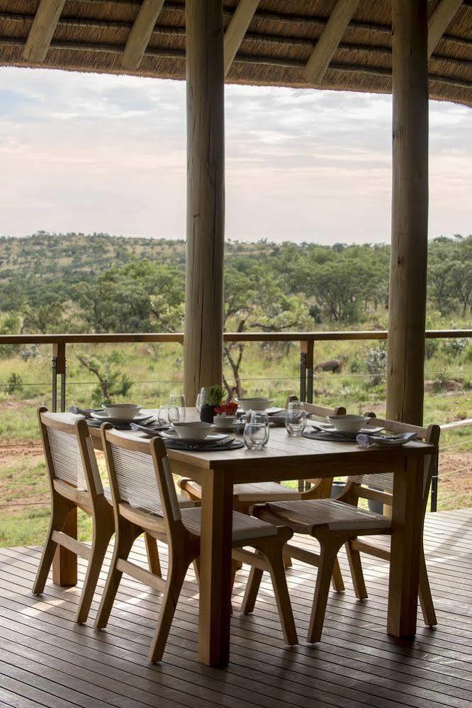 Mhondoro Safari Lodge & Villa Vaalwater Exterior photo